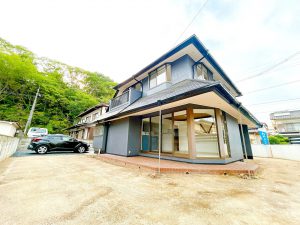 尾道市新高山2丁目　中古住宅