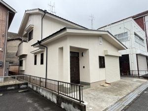 笠岡市四番町　中古住宅
