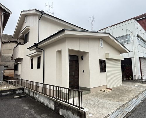 笠岡市四番町　中古住宅