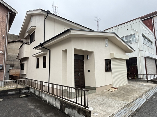 笠岡市四番町　中古住宅