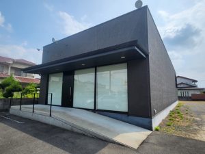 福山市新市町戸手　店舗