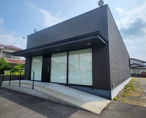 福山市新市町戸手　中古店舗